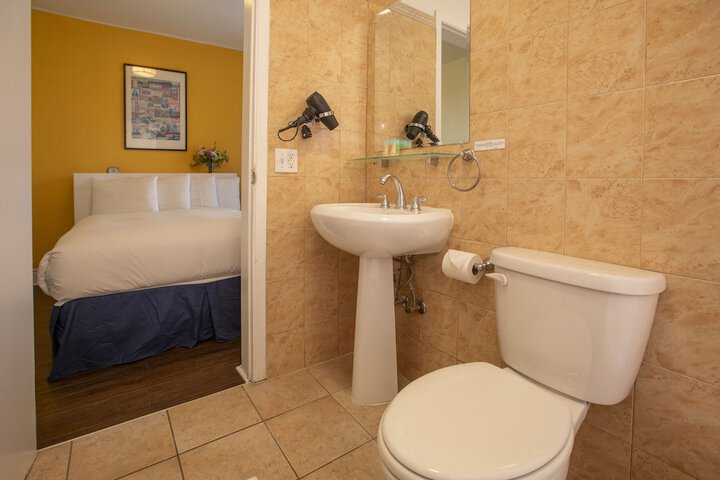 Room 45 of 120