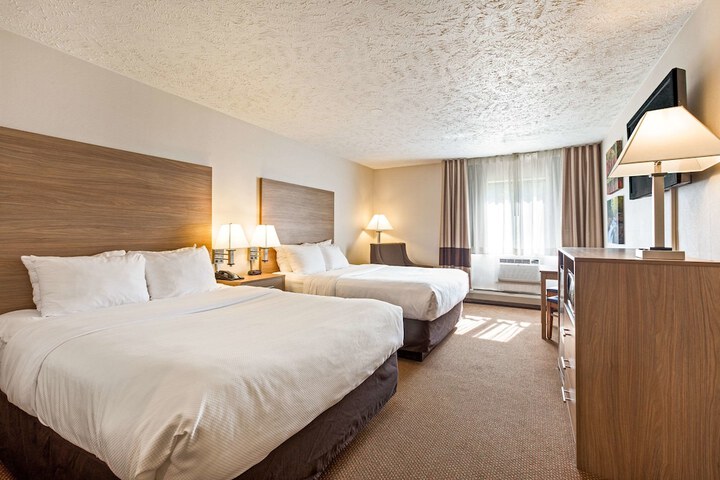 Room 14 of 32