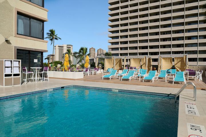Pool 14 of 65