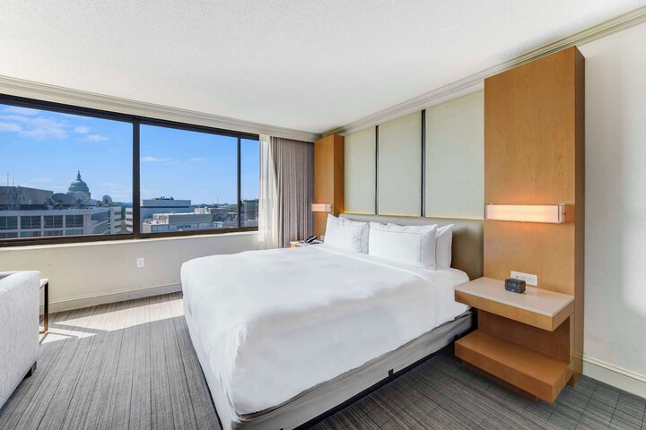 Room 21 of 61