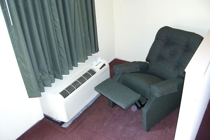 Room 20 of 27