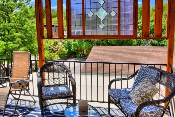 Terrace/Patio 104 of 107