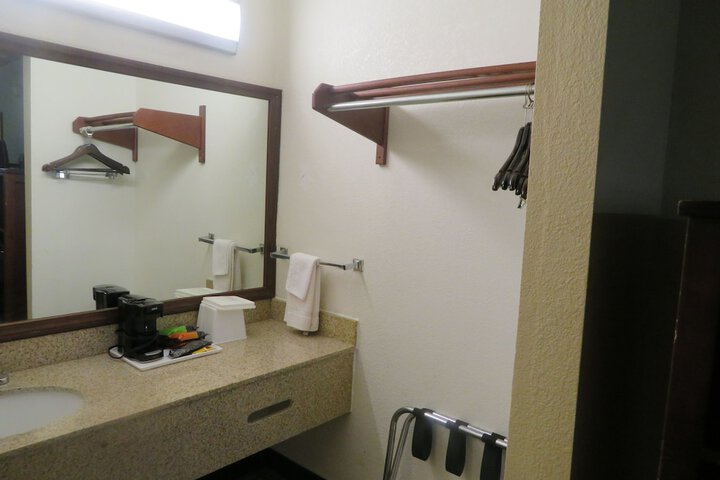 Room 38 of 80