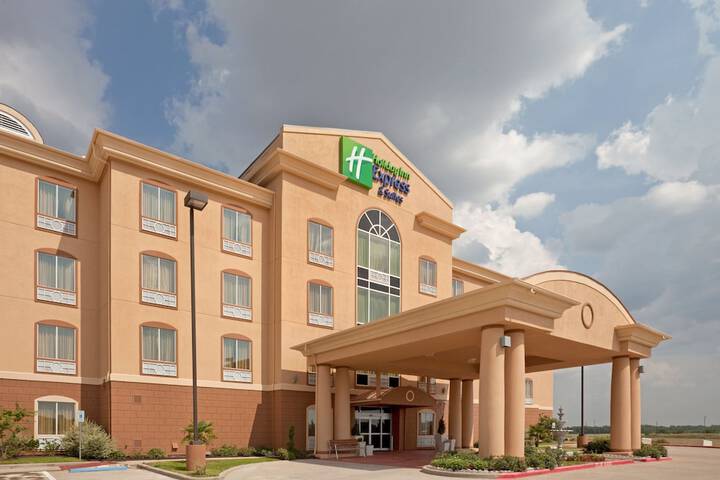 Hotel 2 of 44