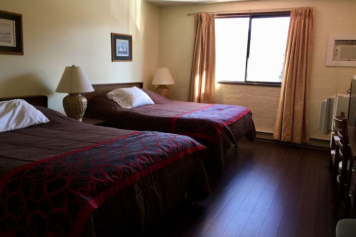 Room 21 of 38
