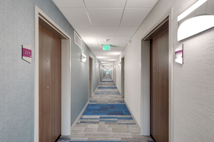 Ballroom/Hall 52 of 56