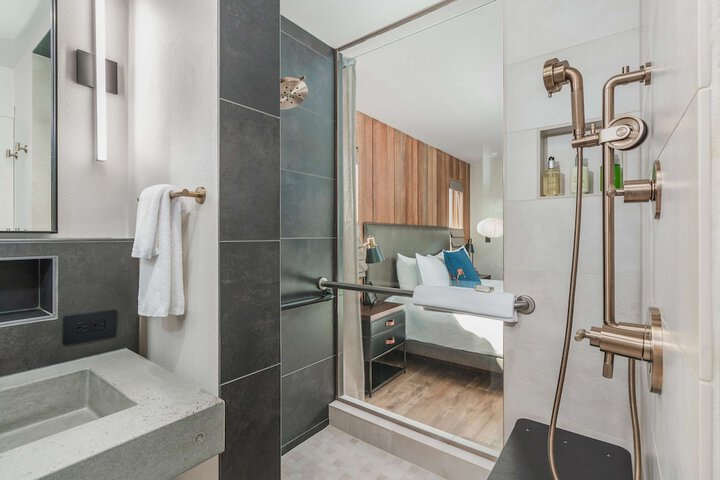 Headlands Coastal Lodge & Spa
