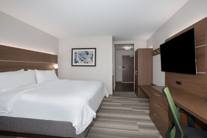 Room 42 of 74