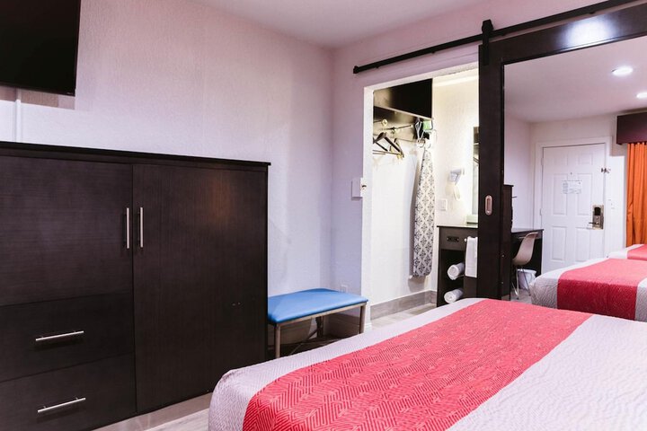 Room 14 of 49