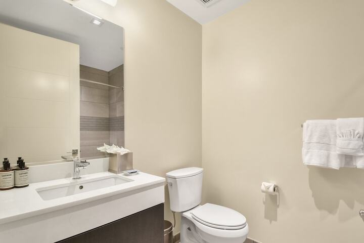 Room 157 of 187