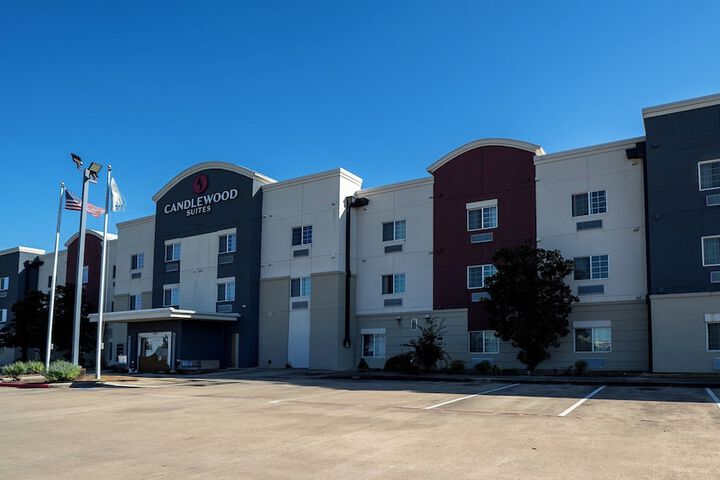 Hotel 14 of 86