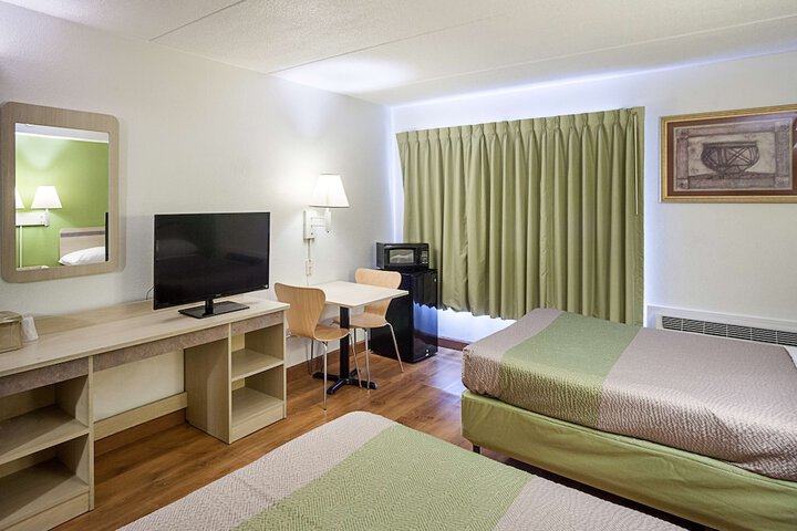 Room 30 of 41