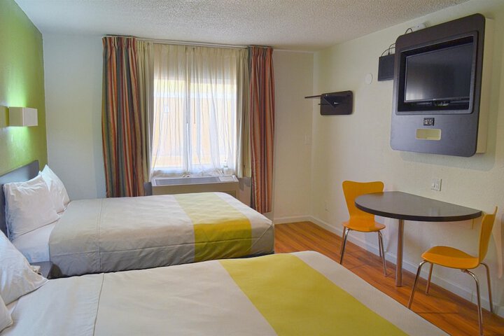 Room 11 of 42