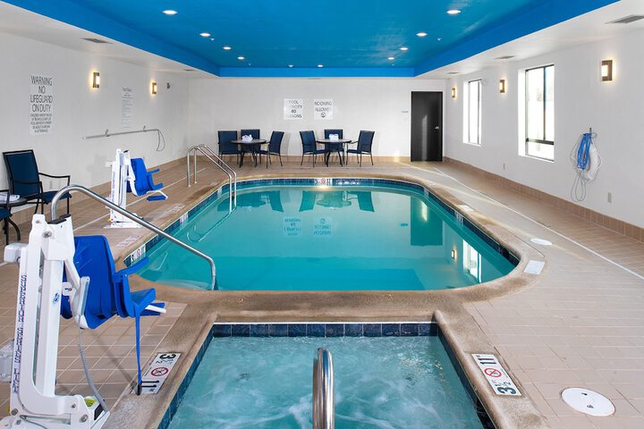 Holiday Inn Express Hutchinson by IHG