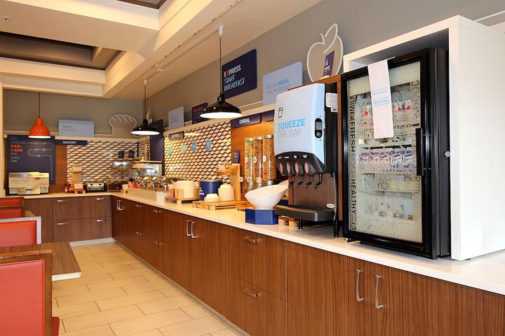 Holiday Inn Express & Suites Ashland by IHG