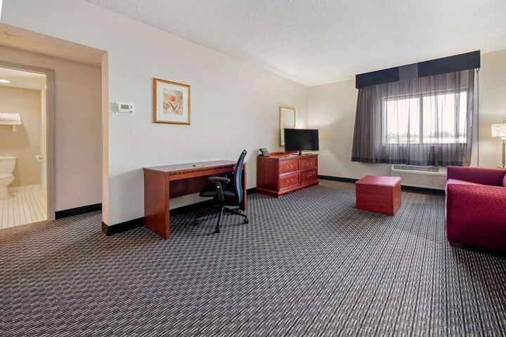 Room 15 of 52