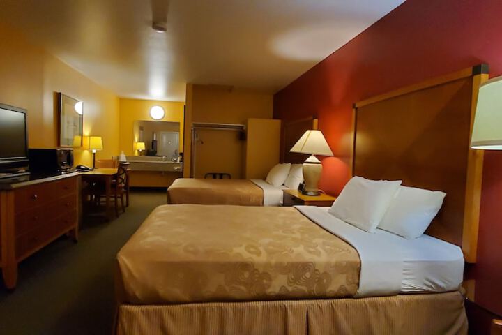 Room 40 of 53