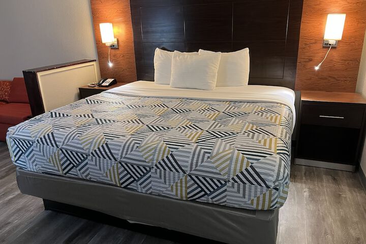 Room 28 of 45