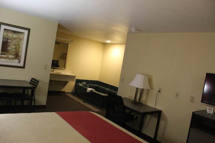 Room 19 of 39