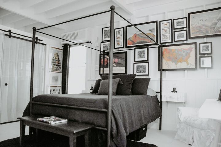 Room 228 of 230