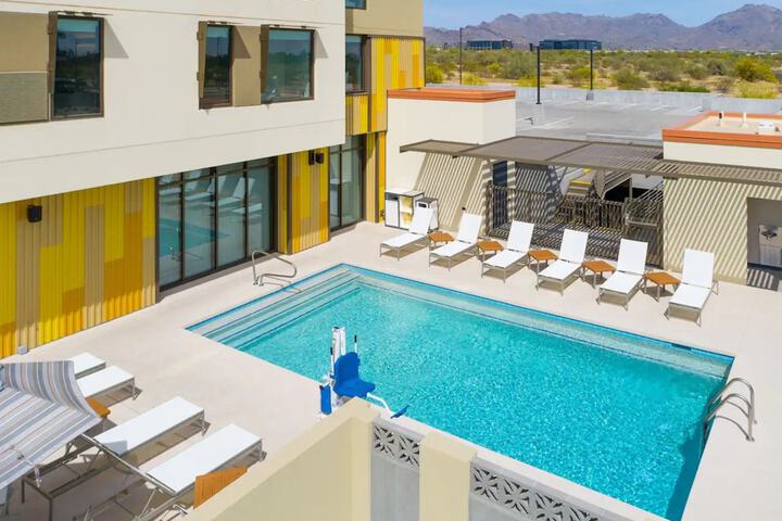 Pool 6 of 24