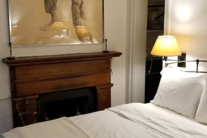 Room 100 of 238