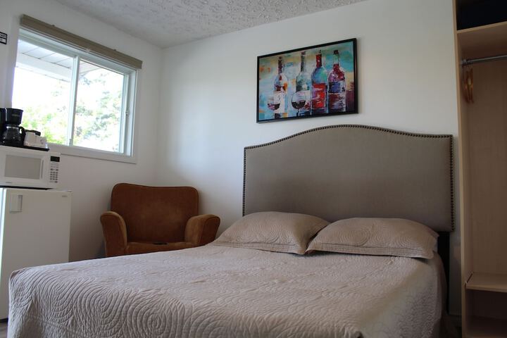 Room 43 of 48