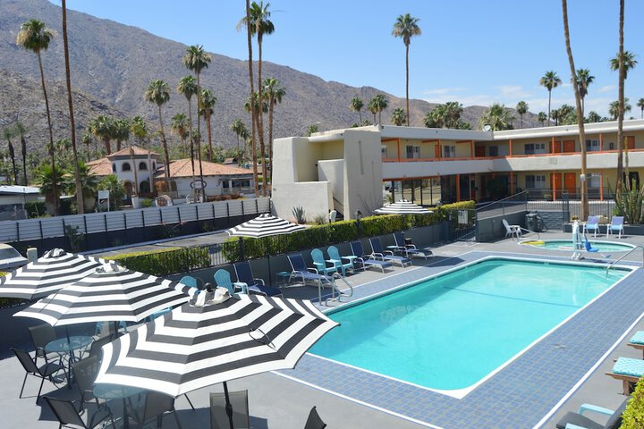 Pool 6 of 42