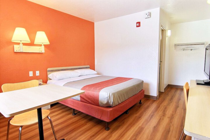 Motel 6 Kingsville TX
