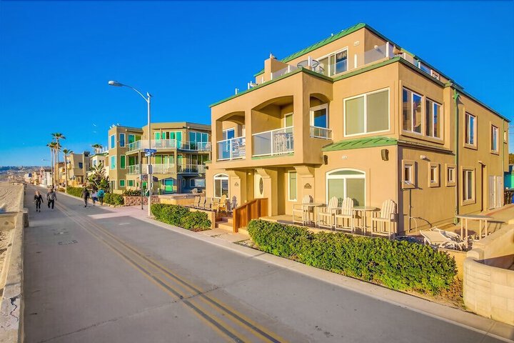 Hotel 1 of 25