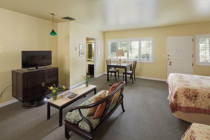 Room 42 of 74