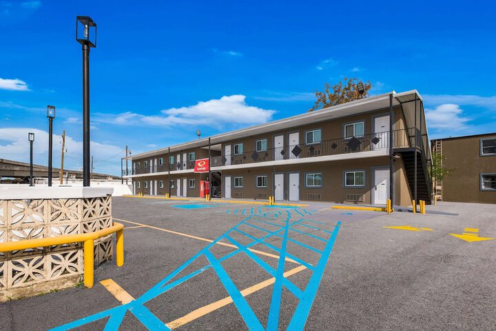 Hotel 4 of 30