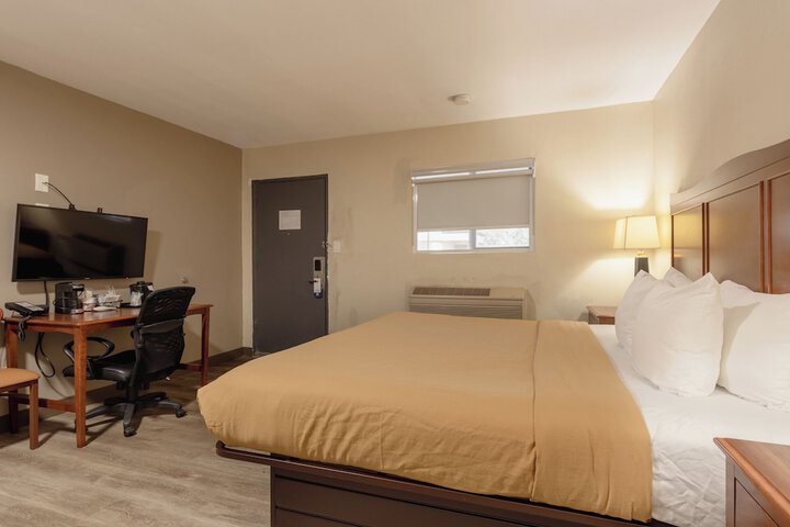Room 21 of 42