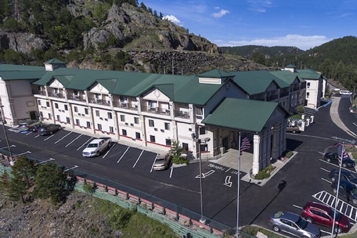 Hotel 2 of 74