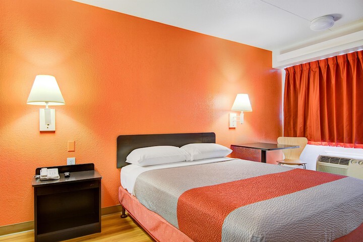 Room 19 of 30
