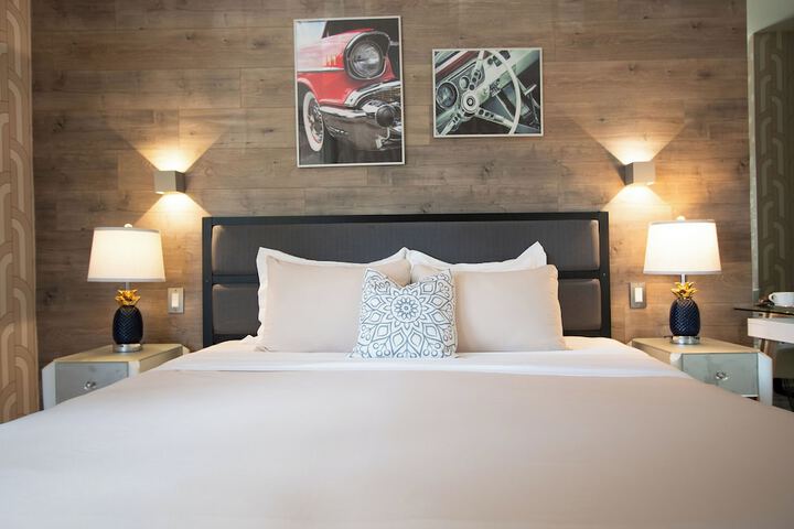 Room 43 of 71