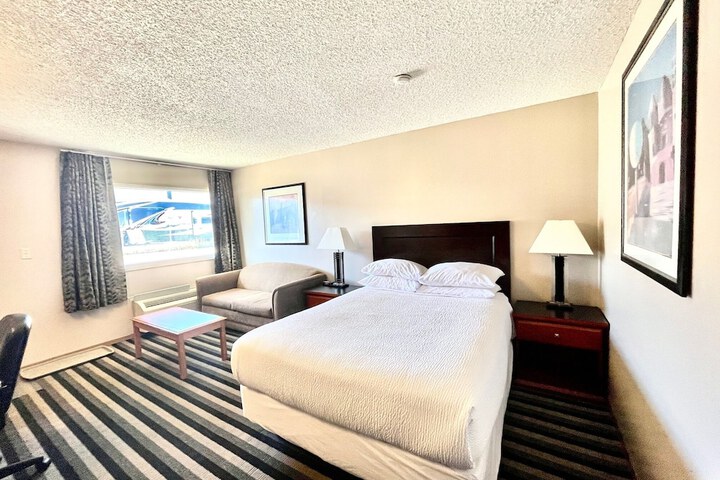 Room 17 of 26