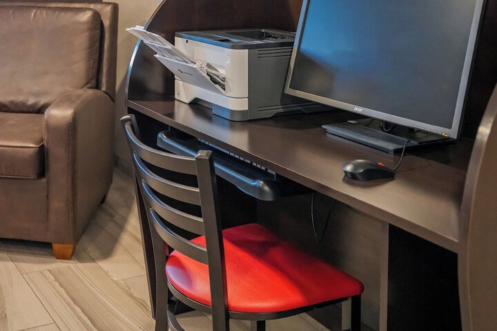 Business Center 39 of 39