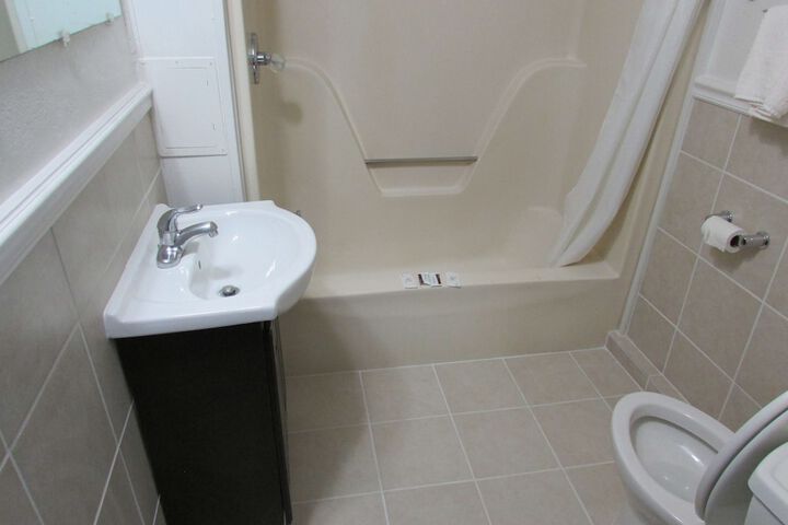 Room 44 of 48