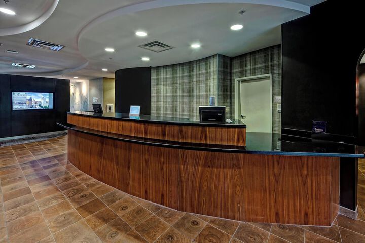 Hotel Interior 11 of 31