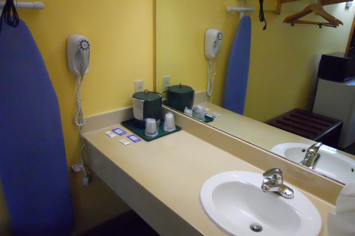 Room 5 of 15