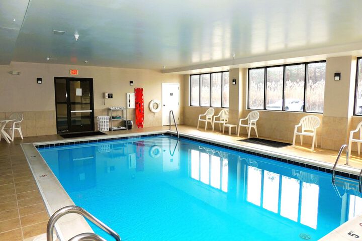 Comfort Suites Twinsburg
