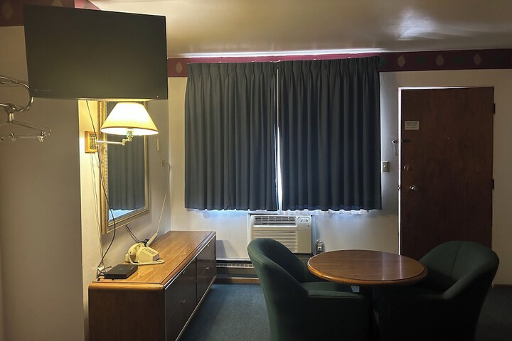 Oregon Trail Motel
