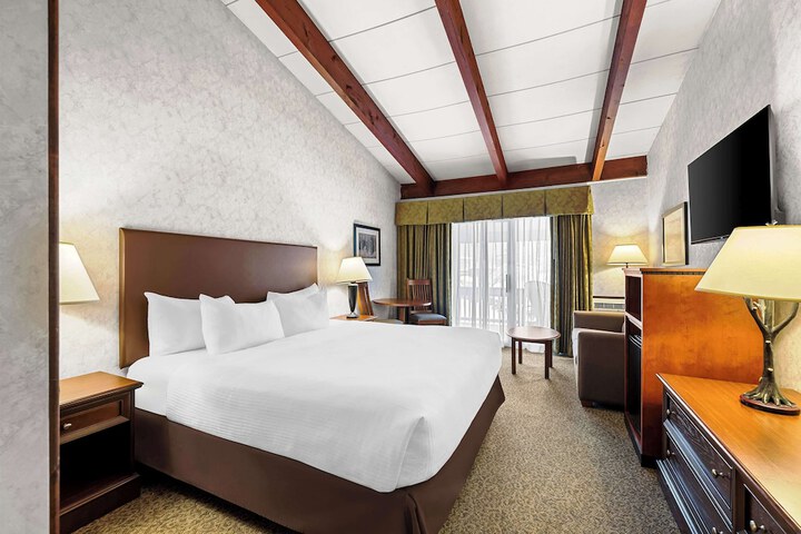 Best Western Adirondack Inn