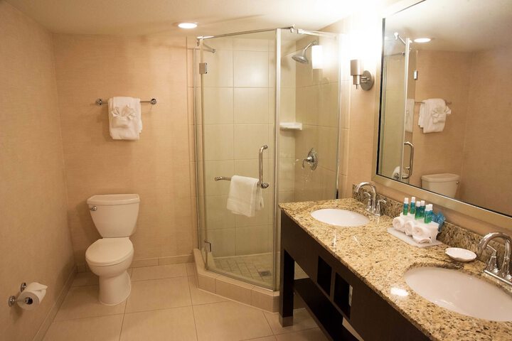 Room 30 of 50
