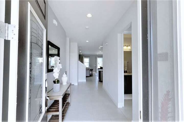 Ballroom/Hall 45 of 46