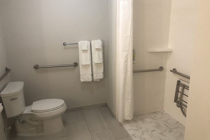 Holiday Inn Express : Hillsboro I-35 by IHG