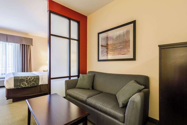 Room 12 of 39
