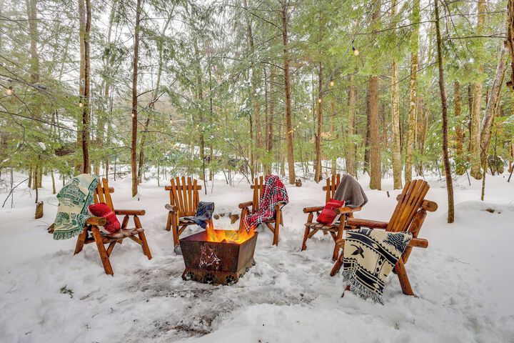 Lake & Beach Access at Lake Luzerne Cabin!