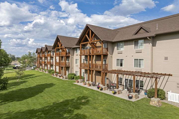 Best Western Plus Riverfront Hotel & Suites